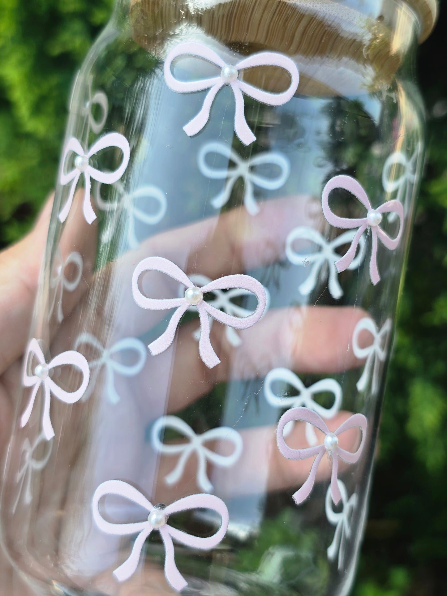Pearl Bows Glass Can