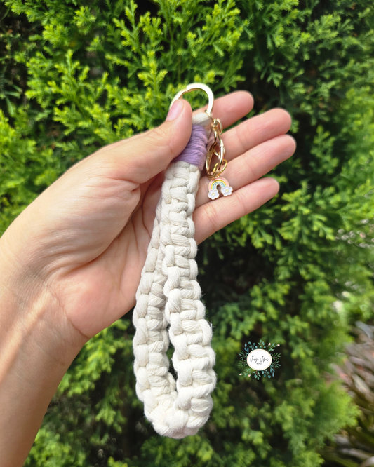 Off White with Lavendar Knot Macrame Wrislet