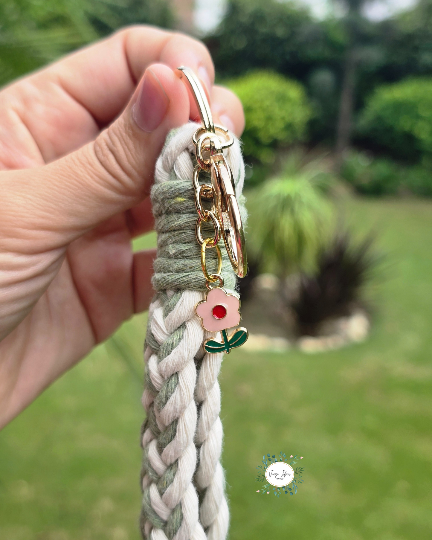 Light Green and Off White Macrame Wrislet